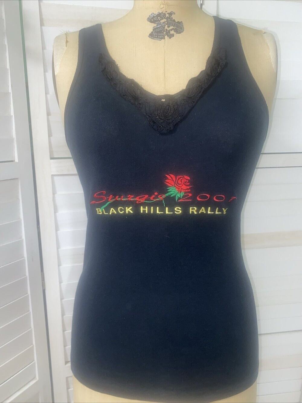 Vintage Women’s Black Hills Rally Motorcycle Tank 2001 Embroidered Sz Small
